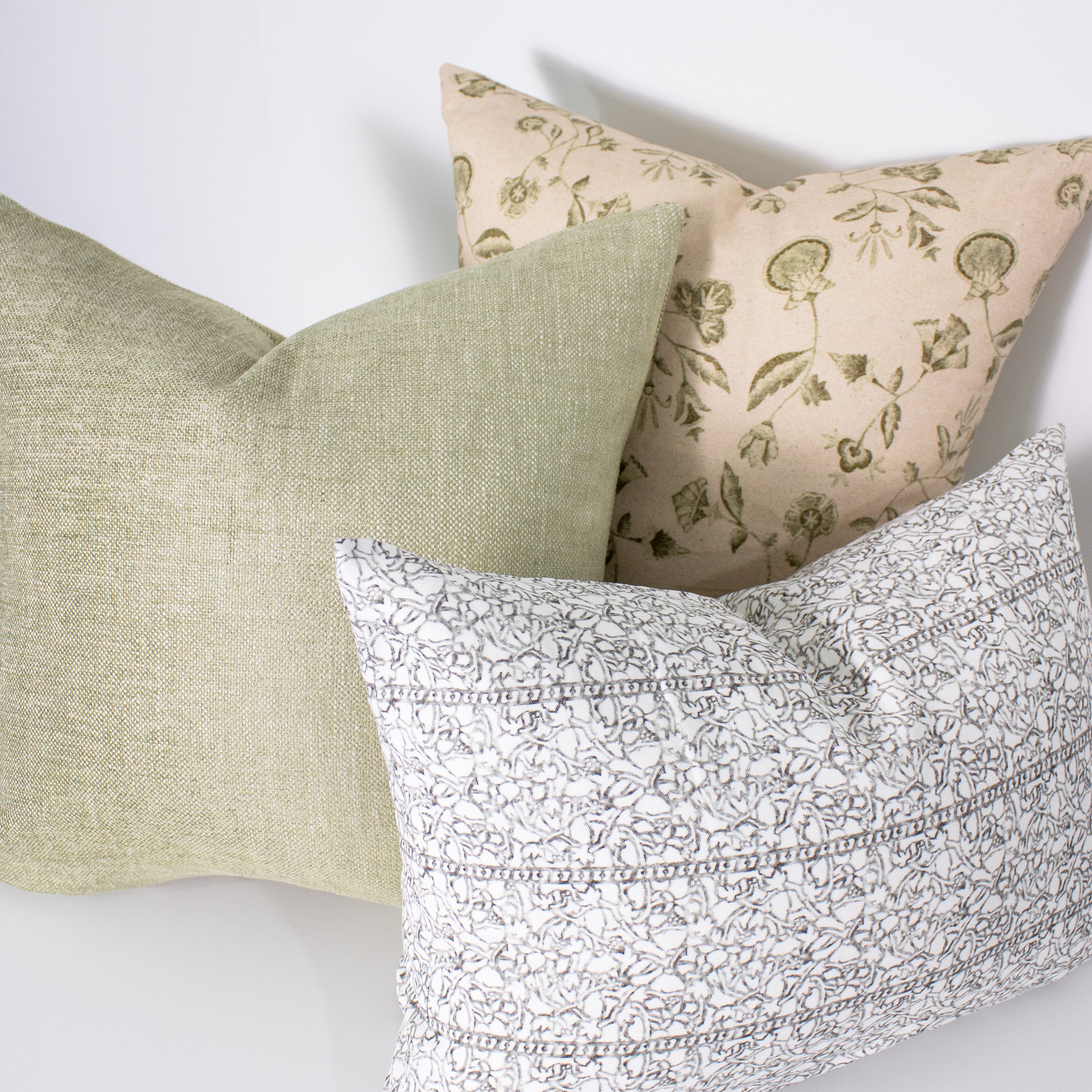 Solid Linen Pillow Cover in Moss