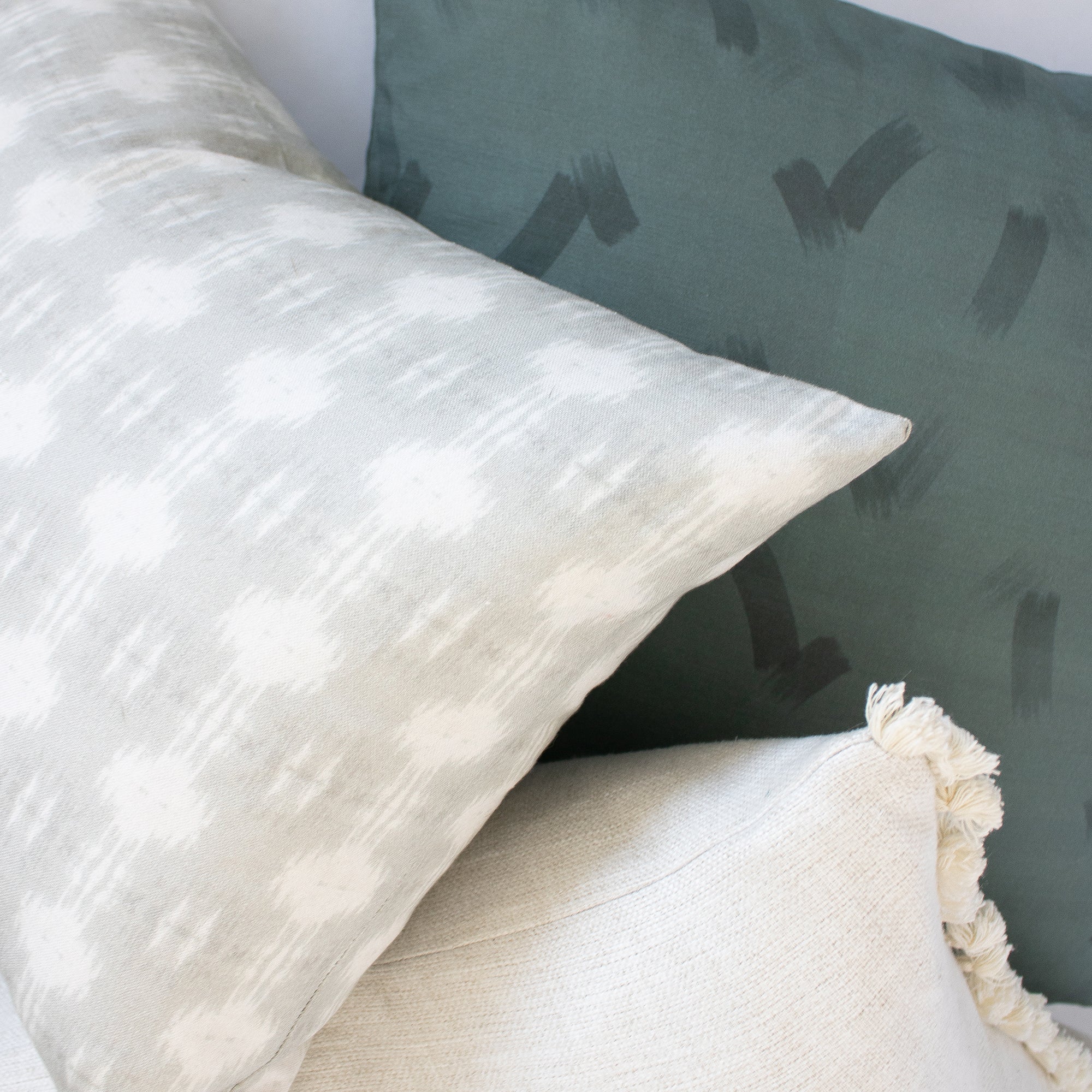 Brushstroke Pillow Cover in Peacock