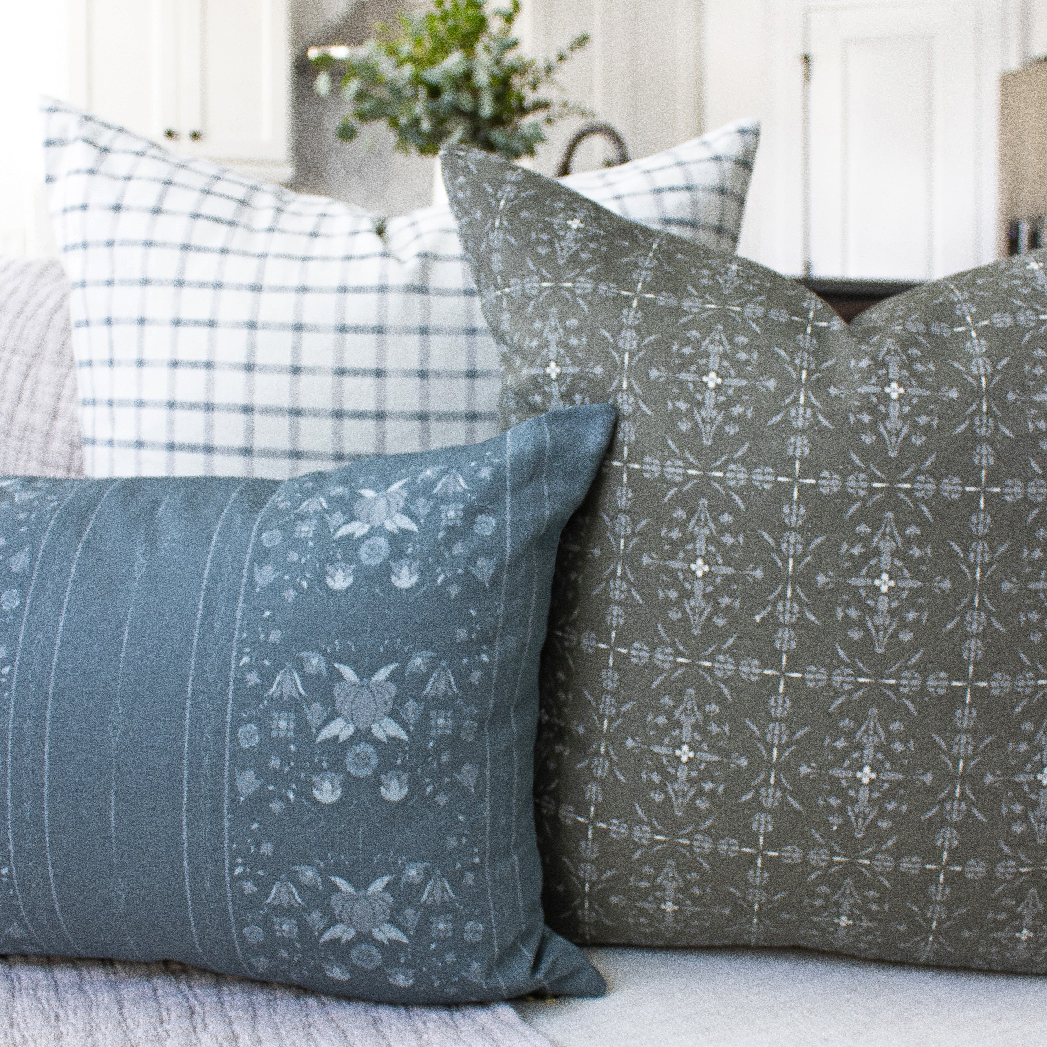 Trellis Pillow Cover in Haze